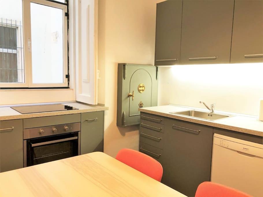 Sj1D Heart Of Baixa With New A/C * Stylish Appartement Lissabon Buitenkant foto